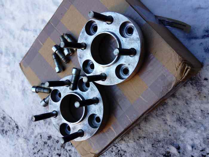 elargisseurs de voies oreca 30 mm peugeot 0