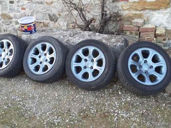 4 jantes saxo vts anthracite avec pneus 0