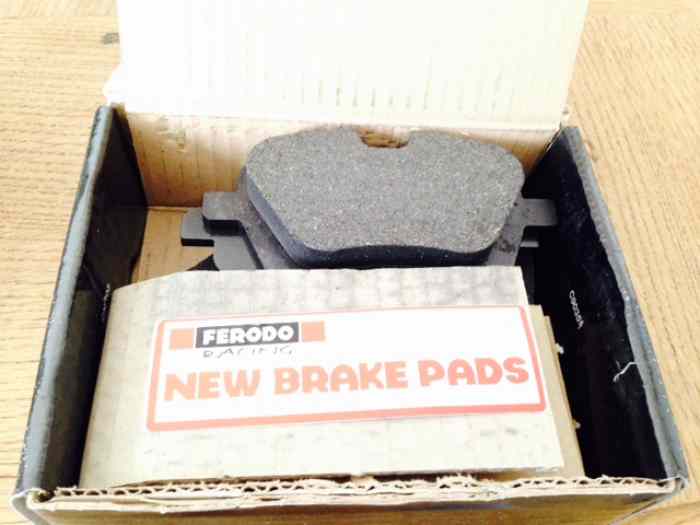 PLAQUETTES AV MINI FERODO RACING