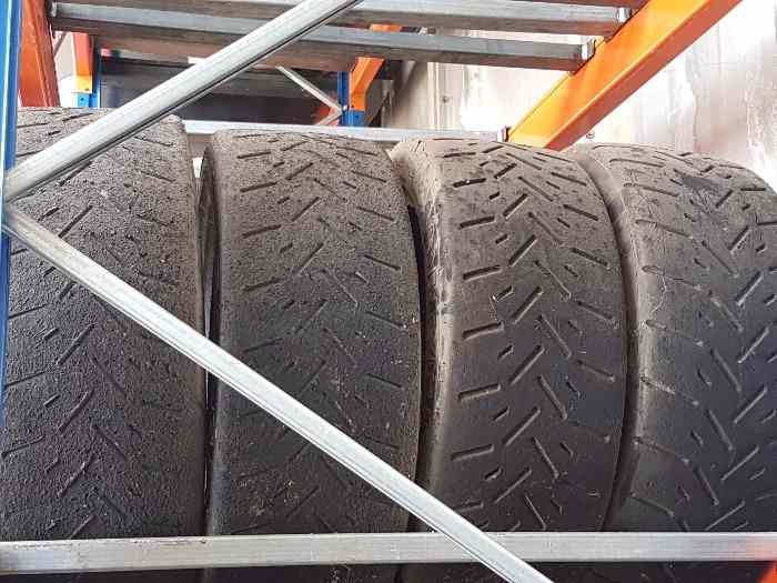 Pneus Pirelli en 18 0