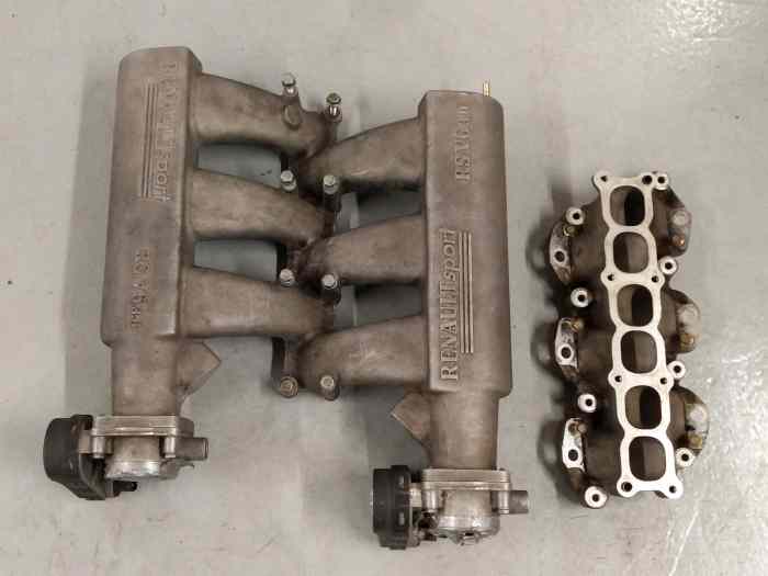 collecteur admission avec papillon Clio v6 trophy avec filter de air 0