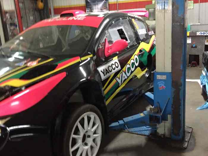 Vend Supercar Rallycross Peugeot 207 prête saison 2017 1