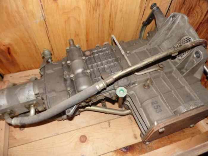 BOITE DE VITESSES PEUGEOT 205 T16 SERIE200 0