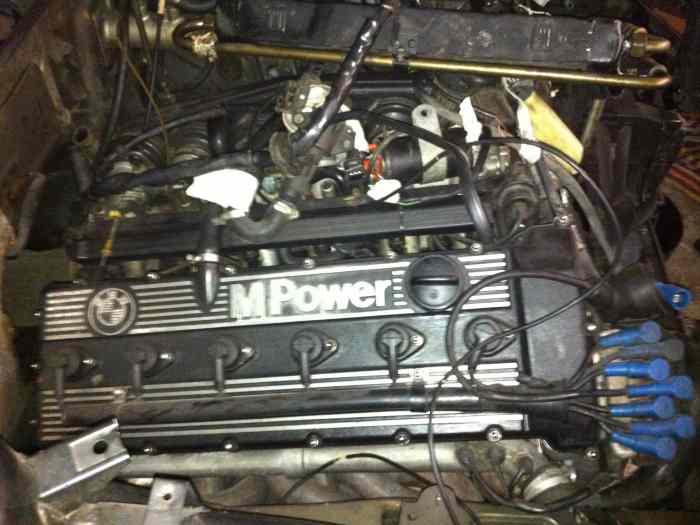 Bmw Moteur M88 ,avec faisceaux électrique m5/m6 à débattre 0