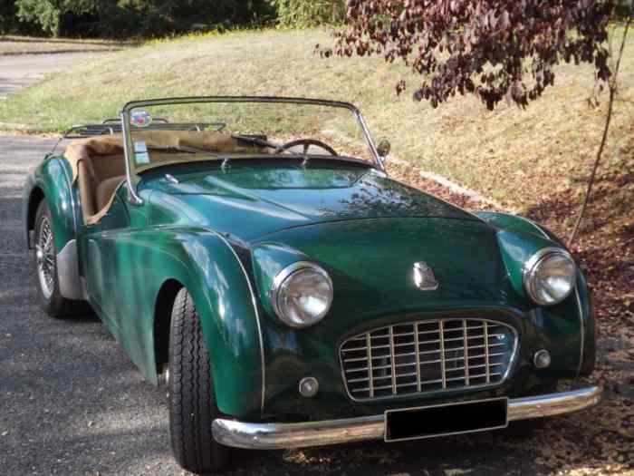 Triumph TR3 1957 small mouth............neuve!! 0