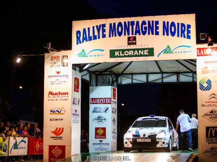 Europe Location Rallye loue Clio R3 Max 4