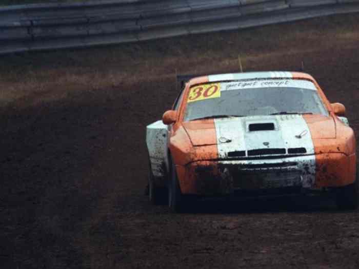 Porsche 944 2