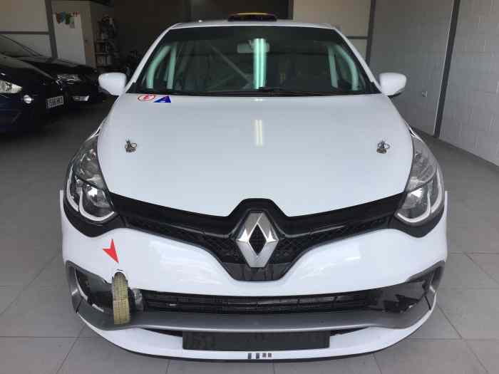 Se vende Clio IV X98 Cup mejorado para montaña 1