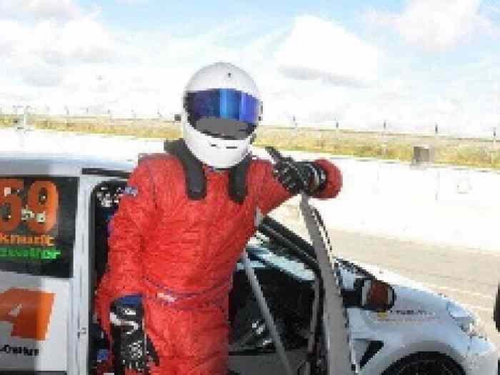 Sparco - pièces et voitures de course à vendre, de rallye et de circuit.