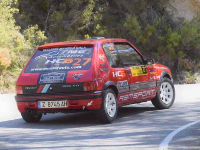 Peugeot 205 GTI. 2