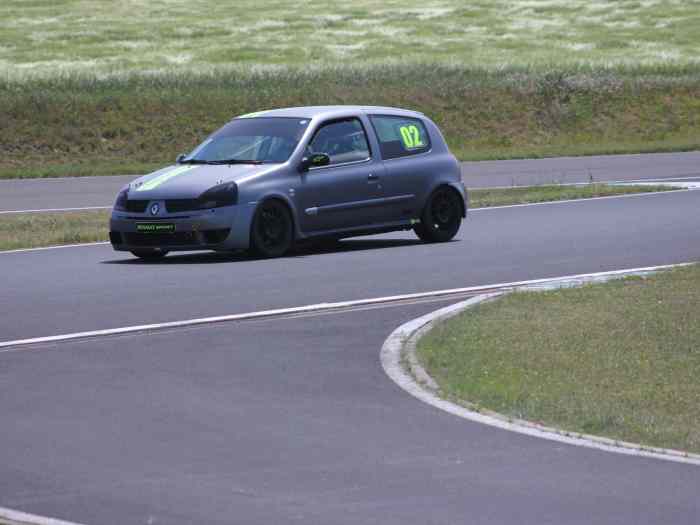 clio 2 cup 16500€ 0