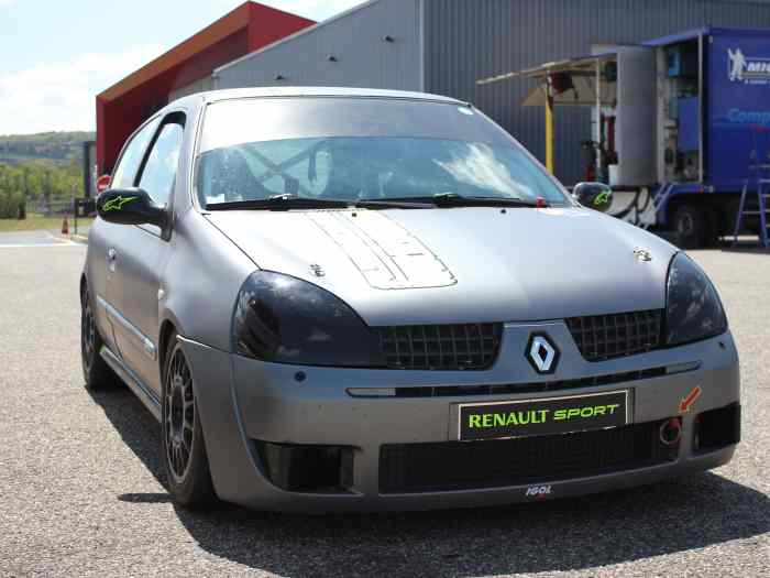 clio 2 cup 16500€ 2