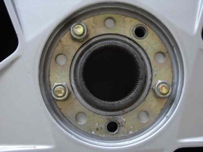 ROUE ARRIERE  FERRARI TESTAROSSA 1987 3