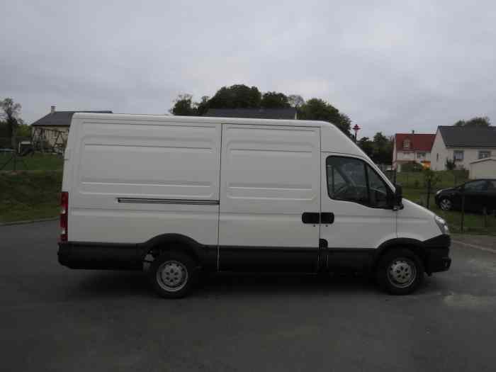 IVECO DAILY 35S13 V12 2