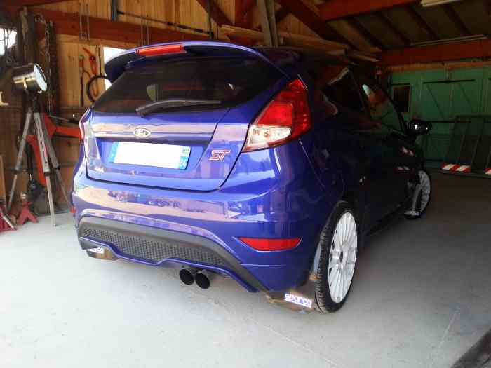 Ford Fiesta ST MK7 2