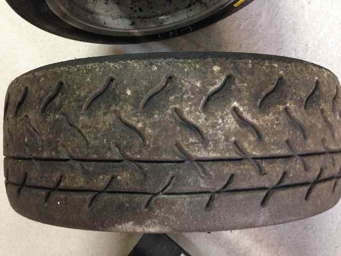 PNEUS HANKOOK COMPETITION EN 15 POUCES 1
