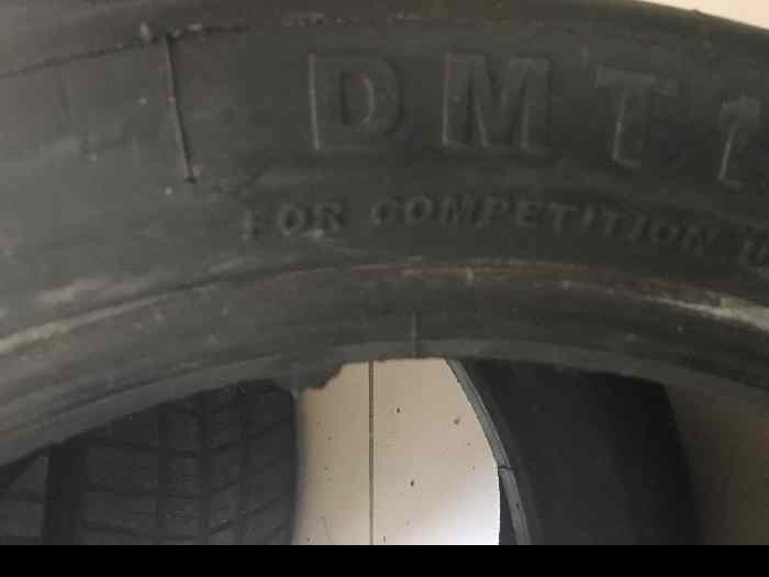 2 pneus neufs Dmack dmt1 225/40/18 3