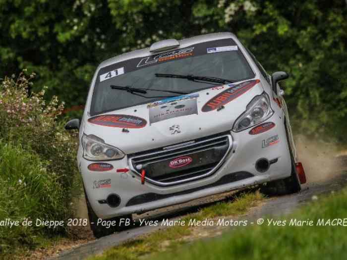 Peugeot 208 R2 - LCS Location Rallye 1