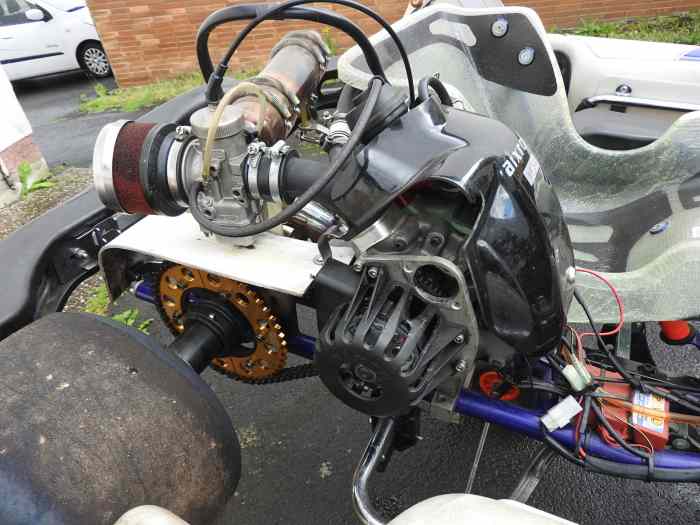 Aixro Wankel 50 Rennkart Kosmic 2