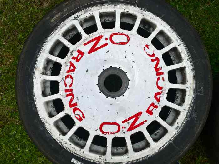 Trés rare jantes OZ ex dtm écrou central 18 pouces 3
