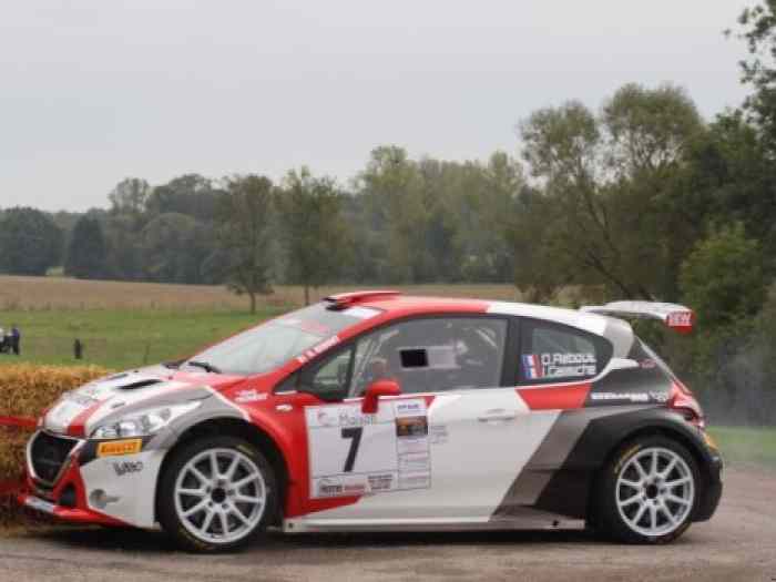 PEUGEOT 208 T16 R5 0