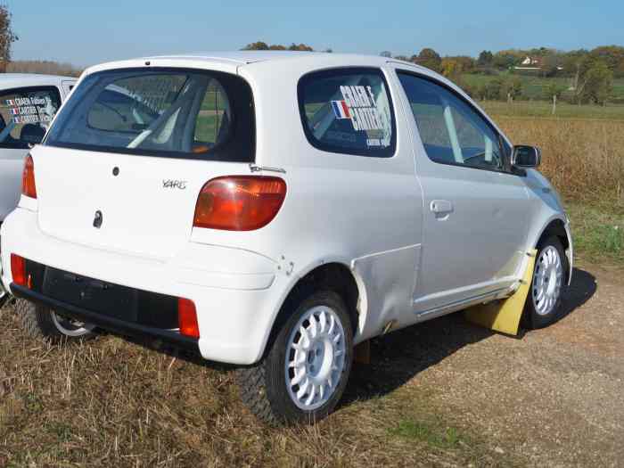 Vend Toyota Yaris A5 1