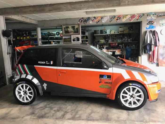 FIAT PUNTO GT MAXI F2000 14 5