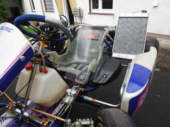 Aixro Wankel 50 Rennkart Kosmic 1