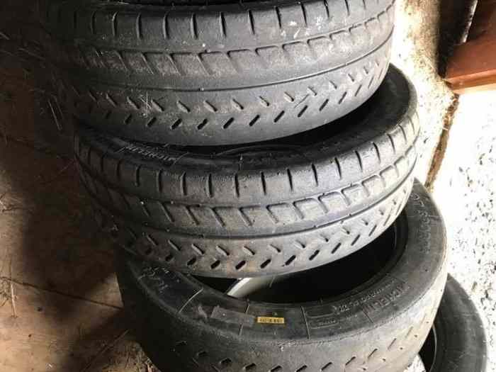 2x Pneus Michelin R21 19/63-17 35% - pièces et voitures de course à ...