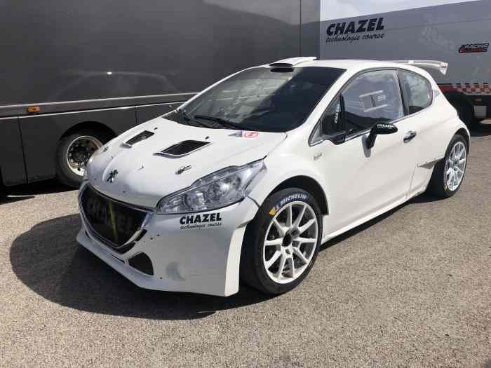 Peugeot 208 T16 R5 0