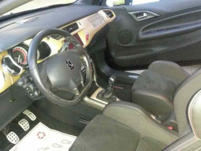 ds3 racing Gold Mat 1