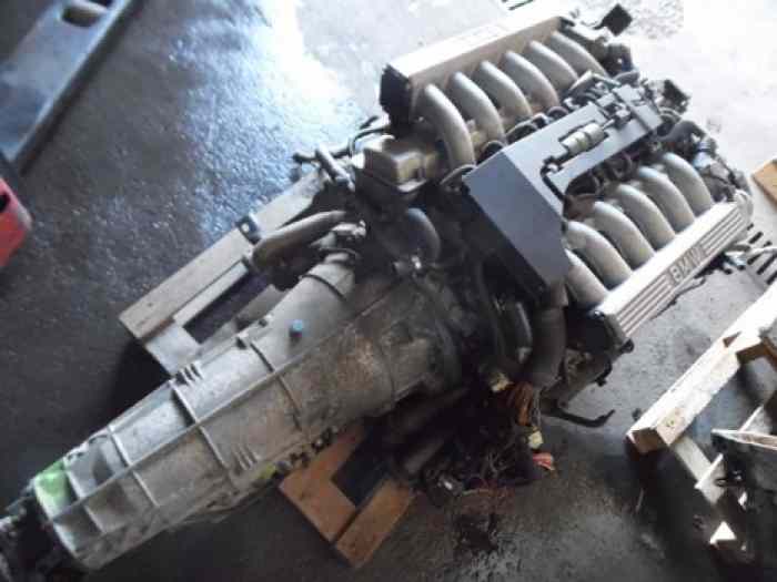 ENSEMBLE MOTEUR V12 + BOITE VITESSES AUTOMATIQUE BMW E38 5
