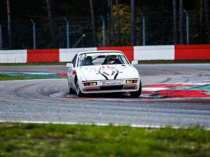 A vendre : Porsche 924 ex-championnat BRAVO. 1