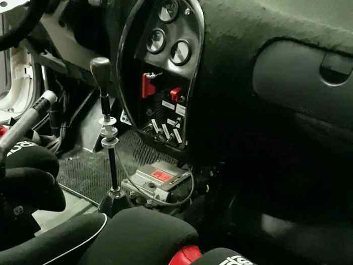 Saxo F2000/13 en pièces détachées 2