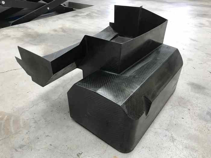 Socle réservoir souple carbone Porsche 996