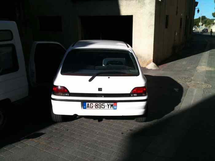 vend clio 16s 2