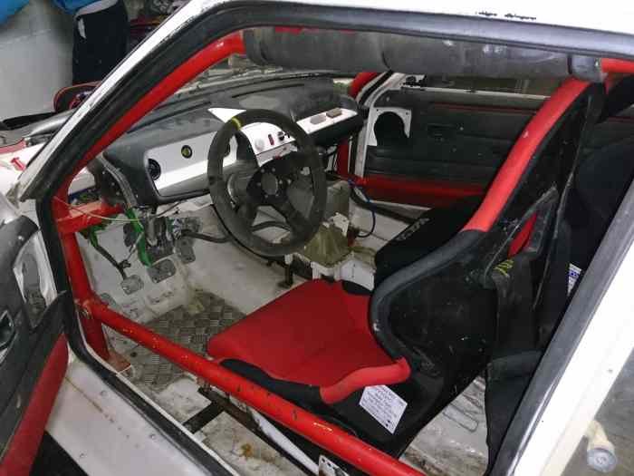 Vends caisse 205 GTI 1,9L Autocross homologué FFSA 2