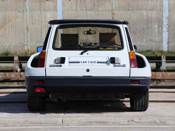 Renault R5 Turbo 2 R8820 original and rare 162 hp 2