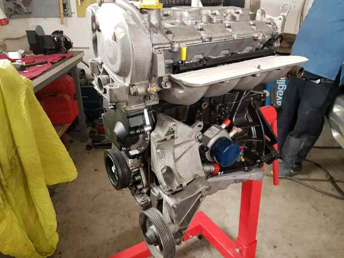 Moteur clio cup F4r 832 0