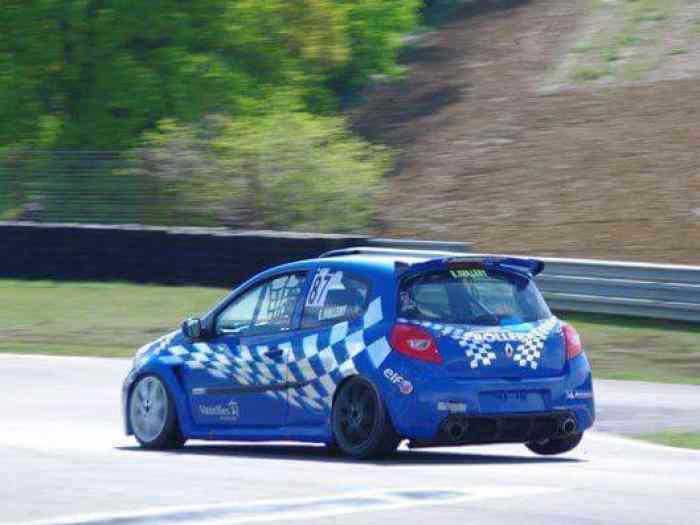 CLIO  CUP 3 2