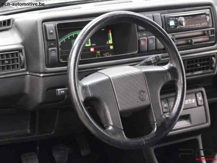 Volkswagen Golf GTI 1.8 16 Soupapes 
