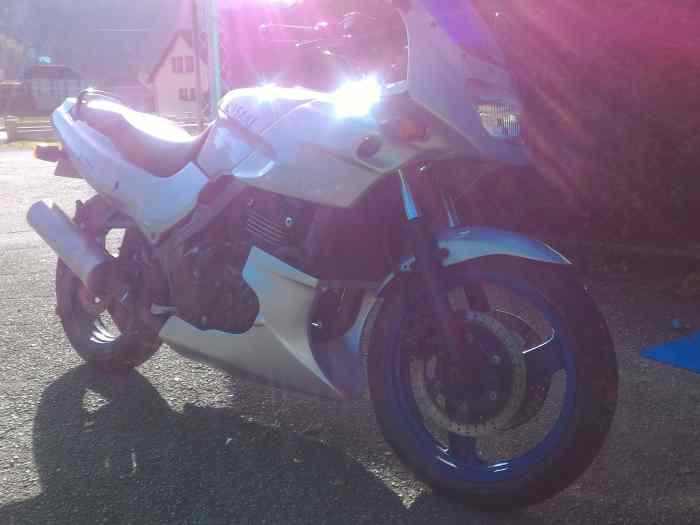 Kawasaki GPZ 500 0