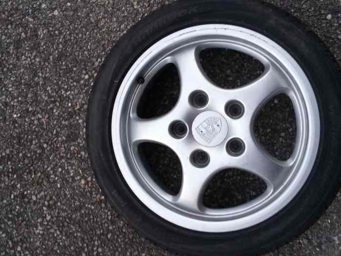 Vends 4 véritables jantes CUP Porsche 16 pouces