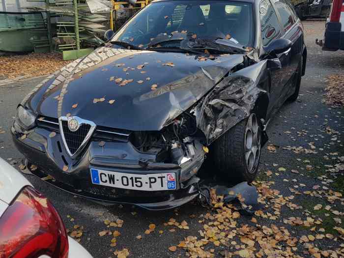 Alga Romeo 156 SW GTA 3.2 V6 accidentée 0