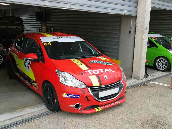 208 racing cup 0