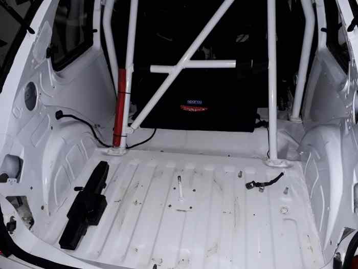 Peugeot 205 gti 1