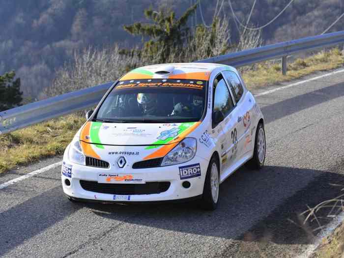 Rallye sport evolution Team loue Renault Clio R3C Maxi 0