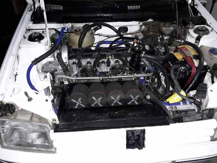 Peugeot 205 gti 0