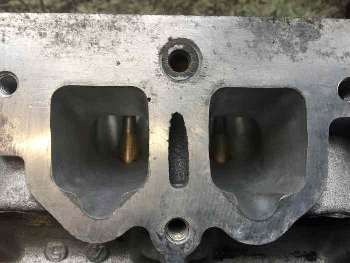 Culasse 205 GTI Groupe A PTS jamais montée en compétition 1