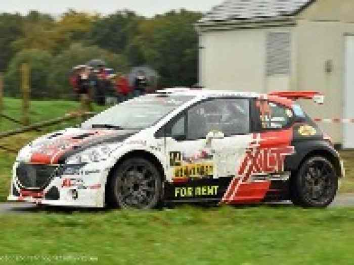 a louer peugeot 208 t16 / fiesta r2 et r200